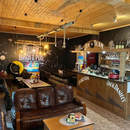 Na Zemplinskej Sirave Az Pre 35 Ludi Hébergement de vacances Kaluža