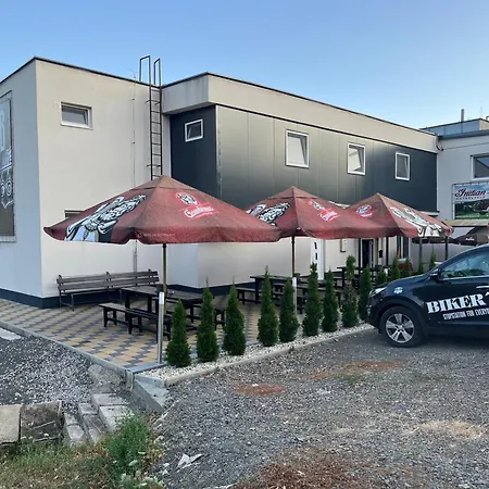 Na Zemplinskej Sirave Az Pre 35 Ludi * Kaluža