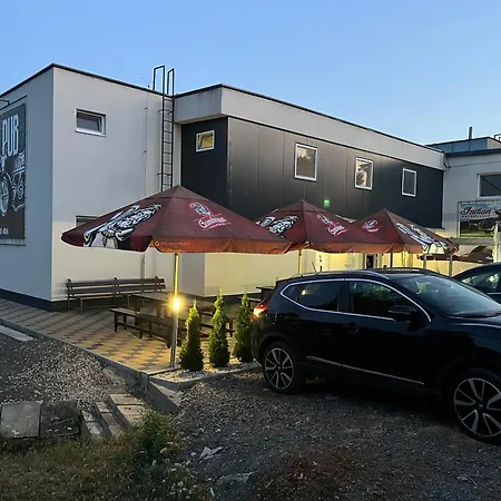 Na Zemplinskej Sirave Az Pre 35 Ludi * Kaluža